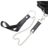 String en simili avec laisse