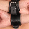 Collier en cuir avec menottes intégrées