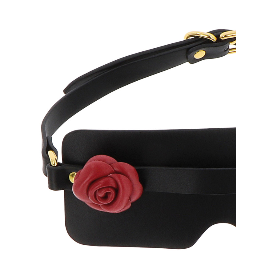 Masque Wild Roses
