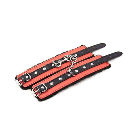 Kit SM Noir-Rouge 7 Pièces